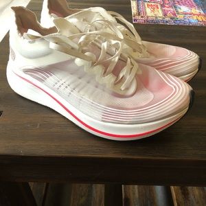 Nike Zoom Fly size 10